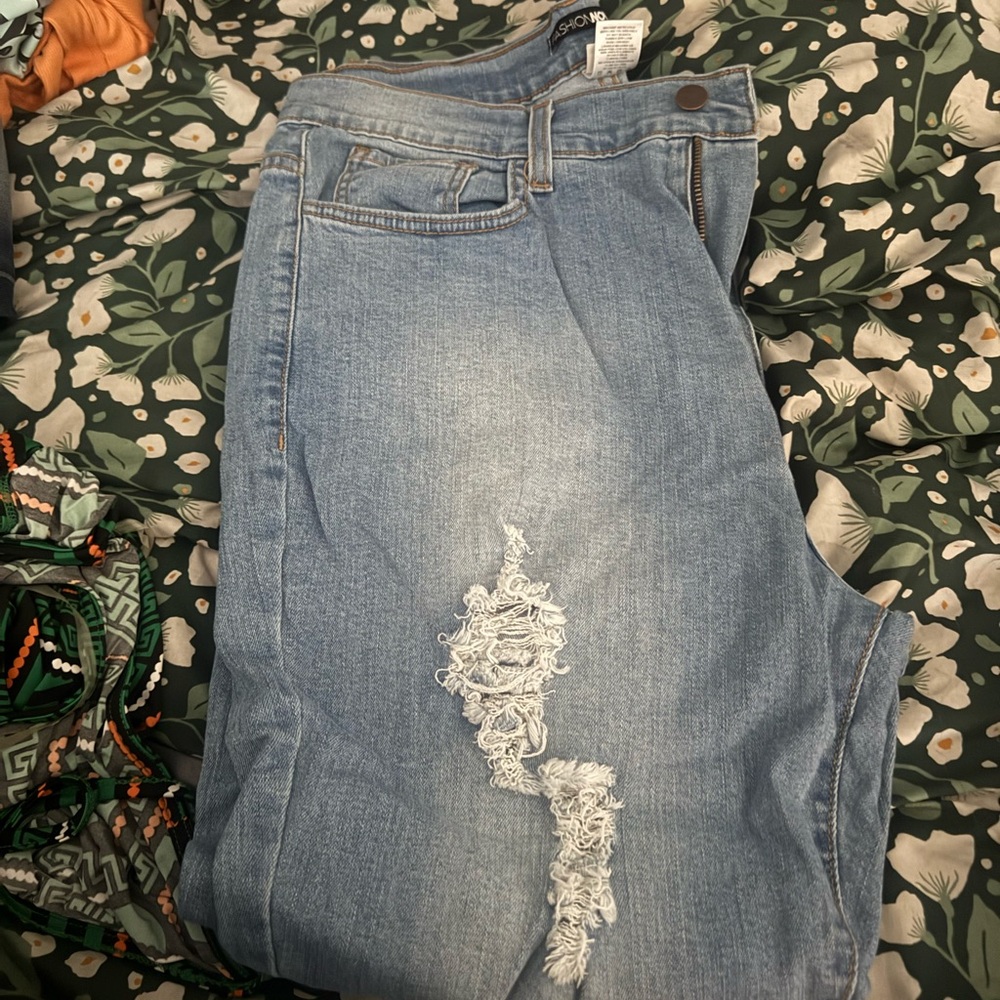 Fashion Nova Blue Boyfriend Jeans Distressed
